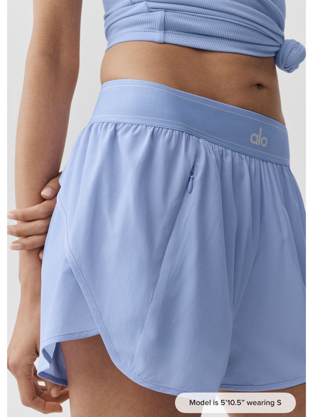 ALO Yoga match point short- light Provence blue - Picture 3 of 6